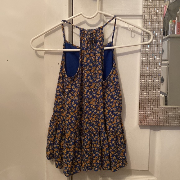 1 string shoulder top for summer size 7-8! - Picture 2 of 3